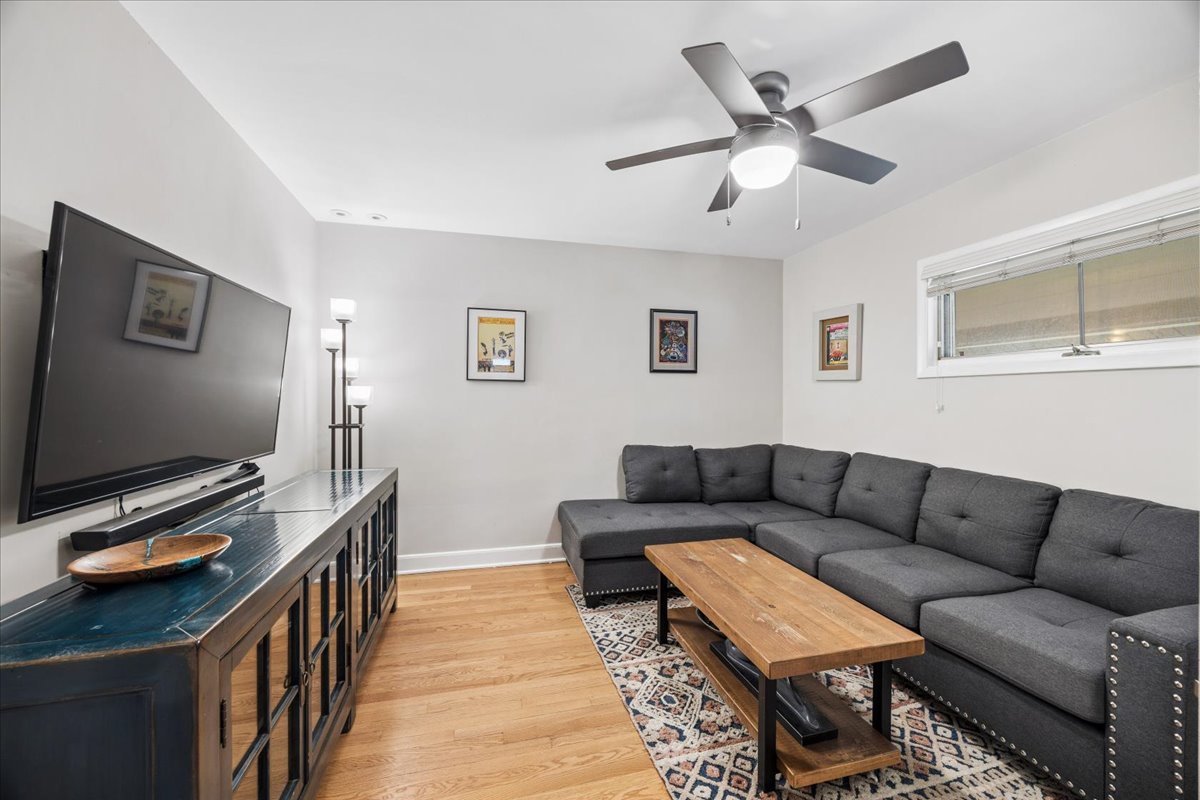 1100 N Oak Park Avenue