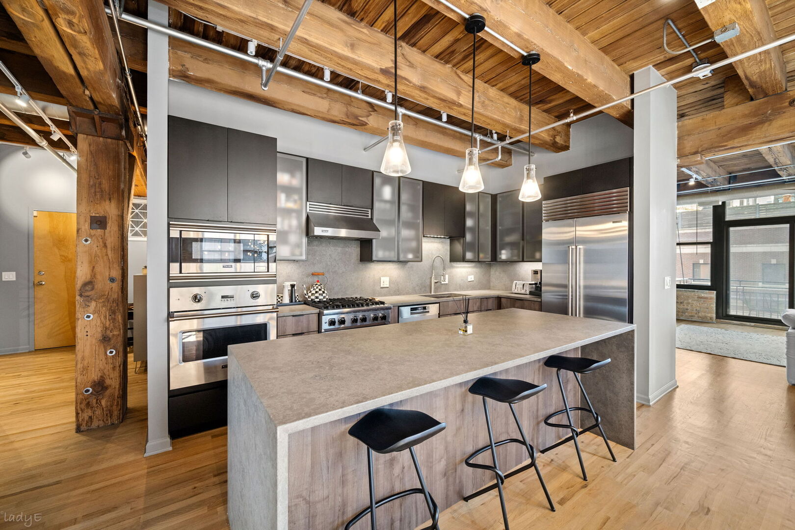 520 W Huron Street Unit: 412
