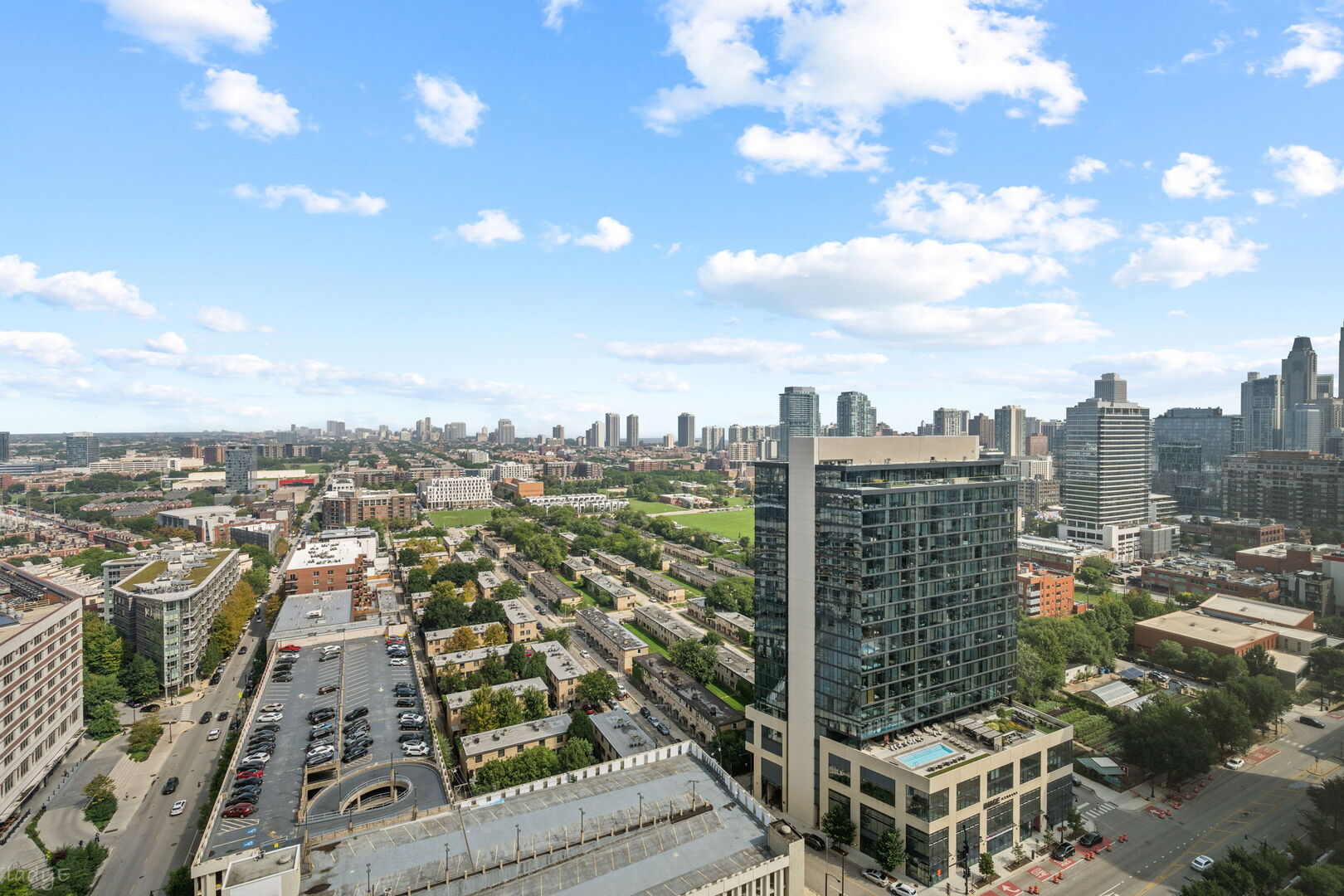 500 W Superior Street Unit: 1902