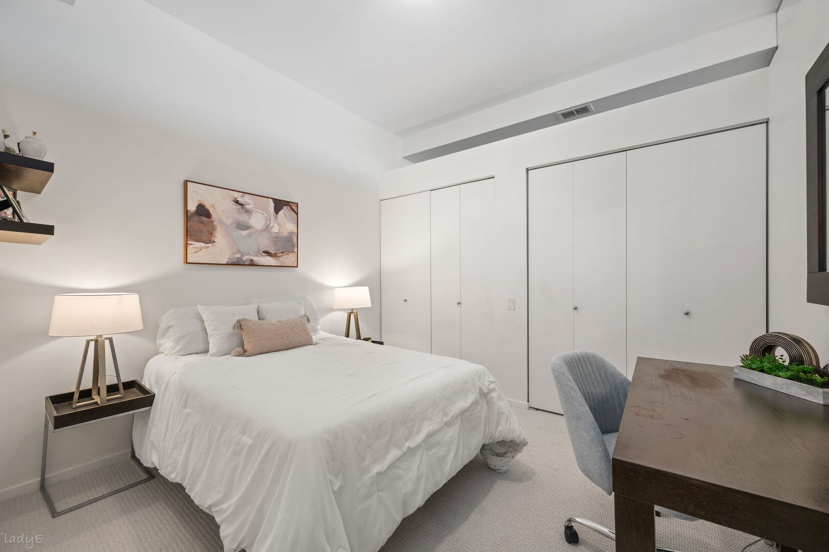500 W Superior Street Unit: 1902