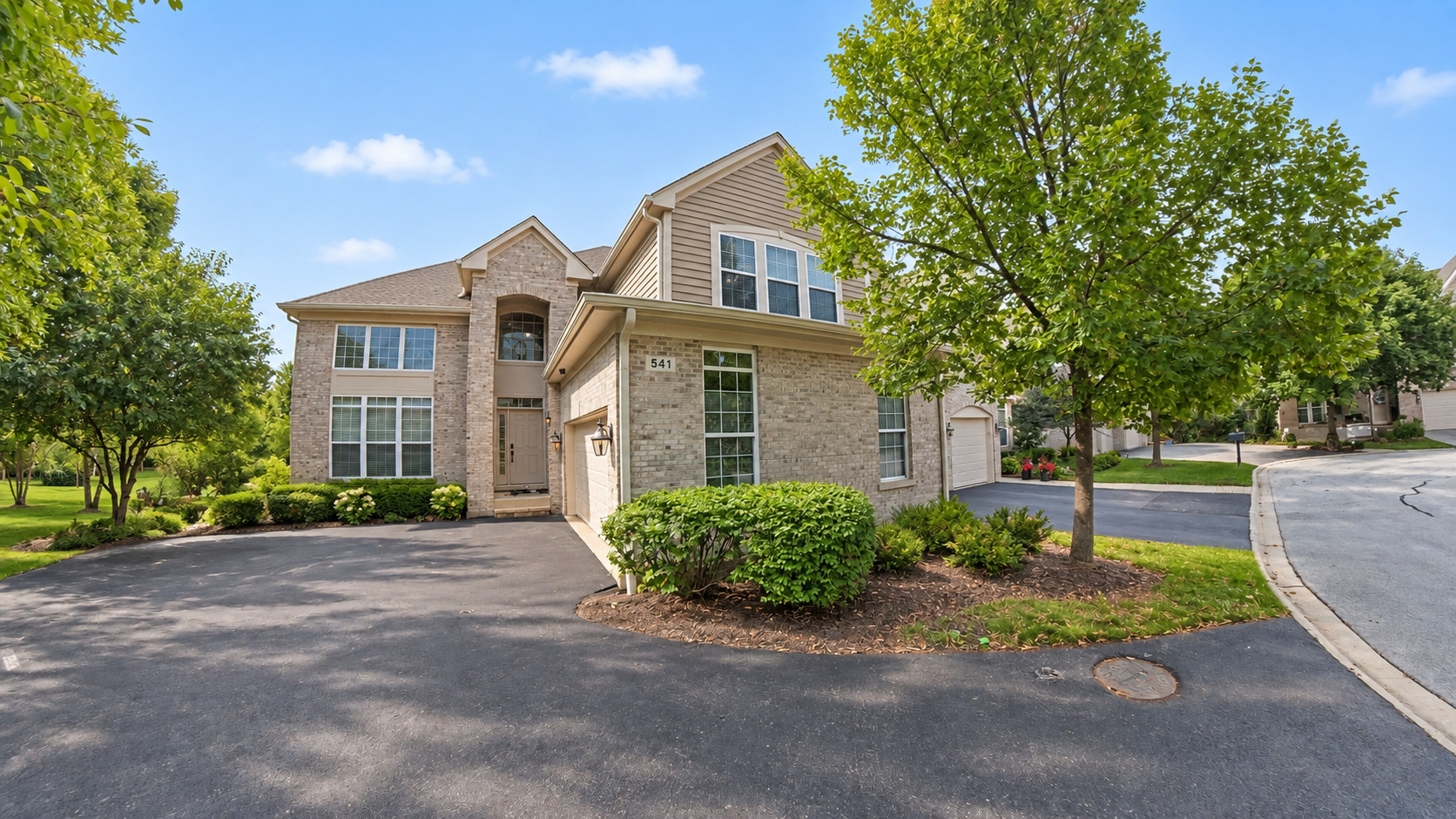 541 Bridgestone Court Unit: 541