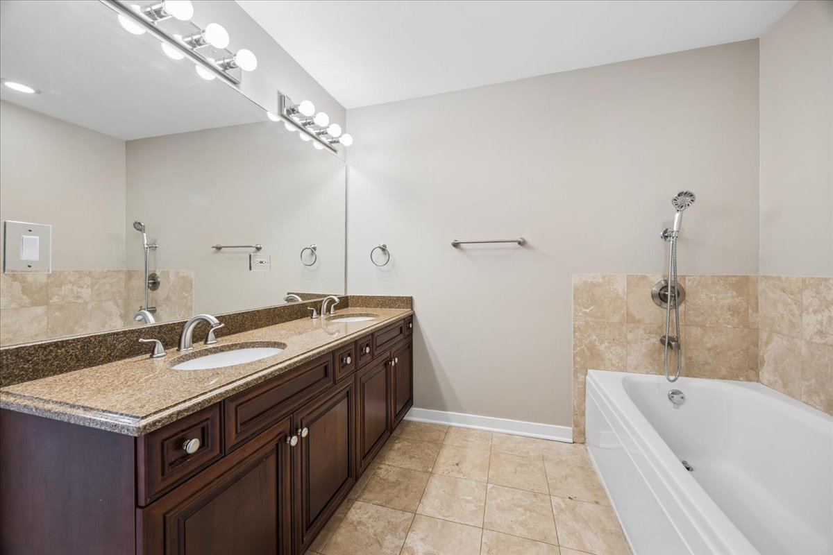 331 S Ridgeland Avenue Unit: C