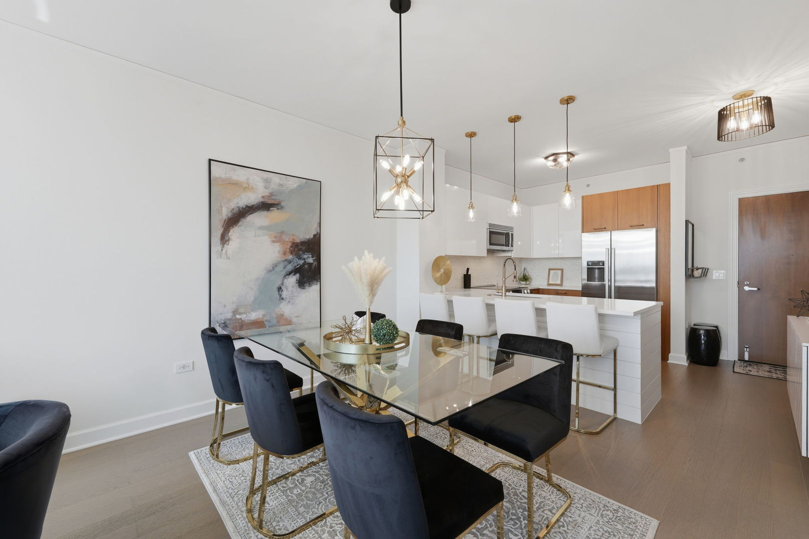 1901 S Calumet Avenue Unit: 2411