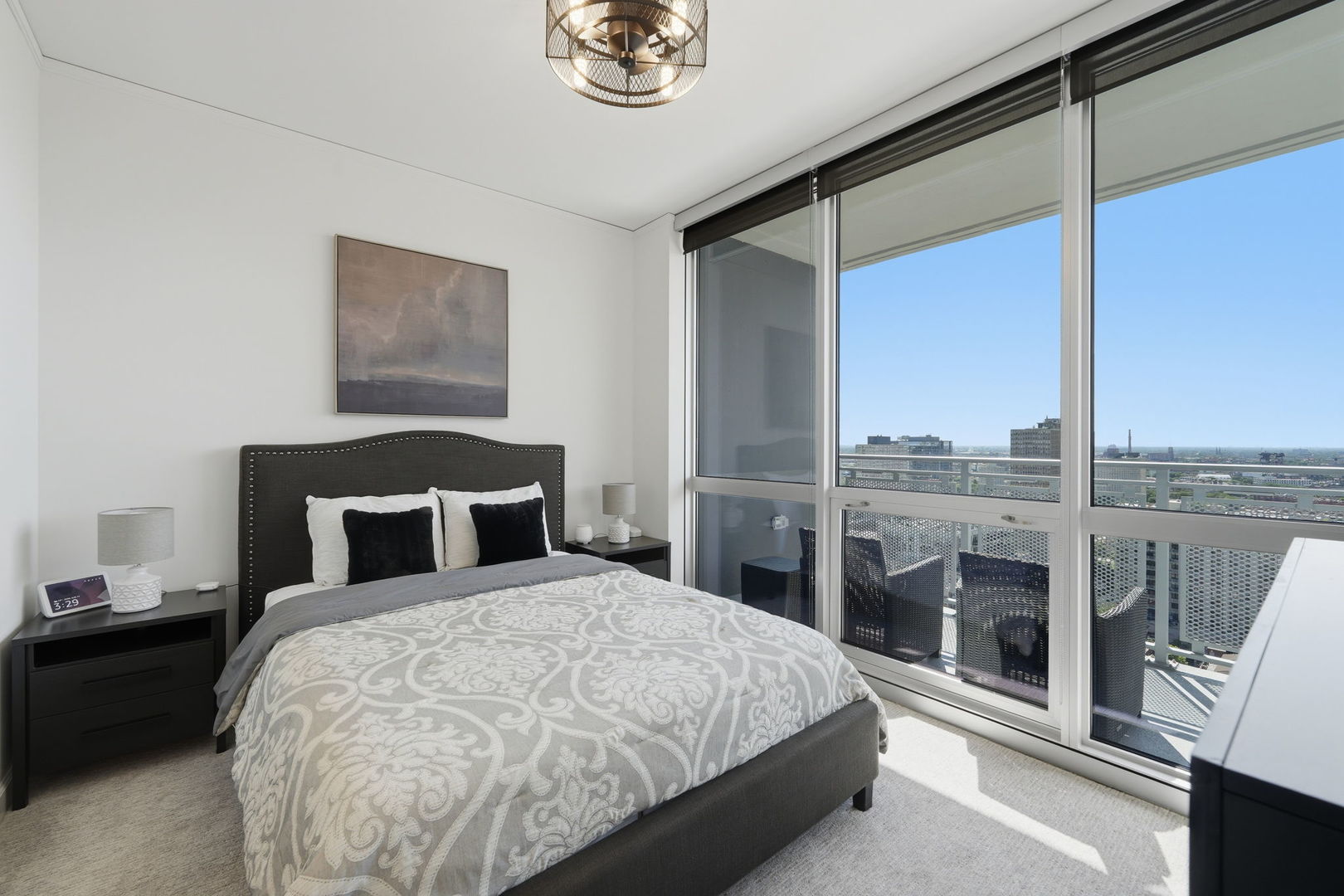 1901 S Calumet Avenue Unit: 2411