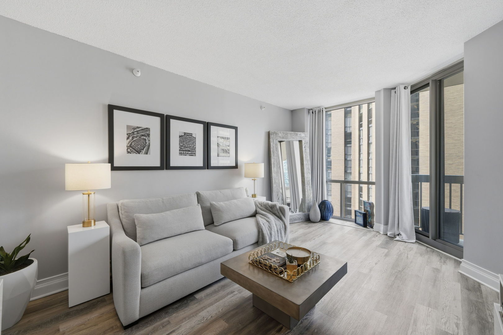 222 N Columbus Drive Unit: 2807