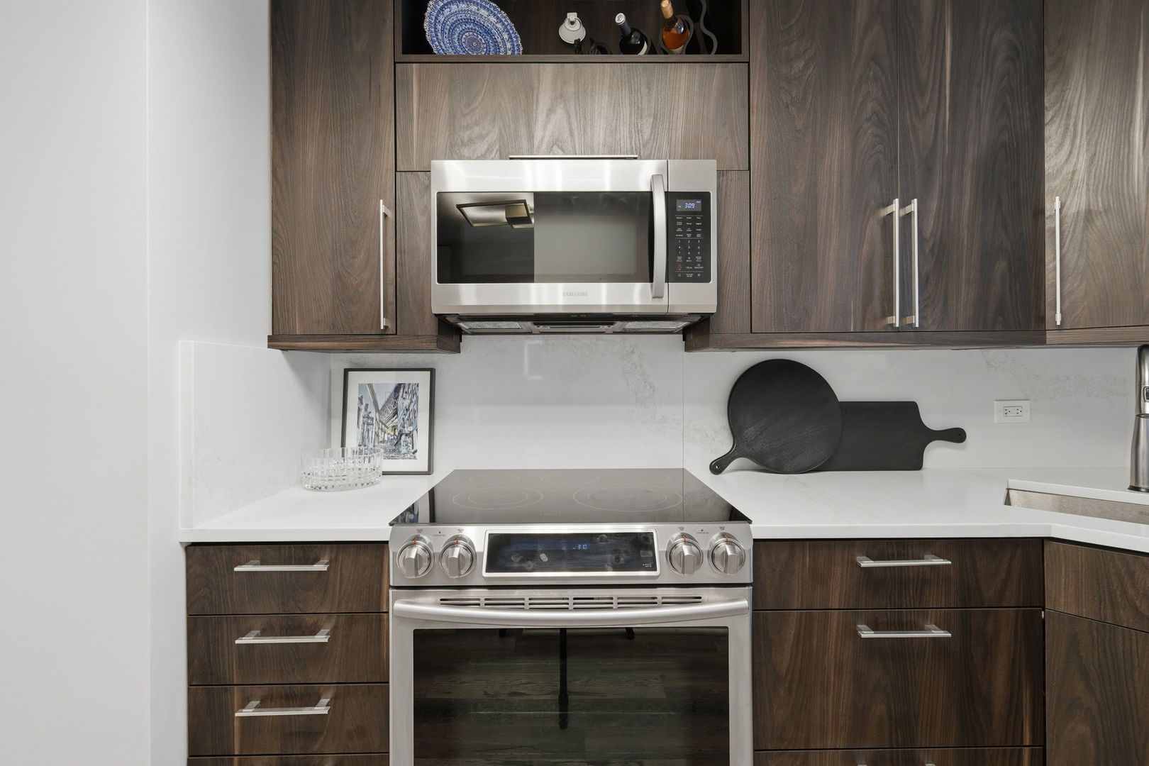 222 N Columbus Drive Unit: 2807