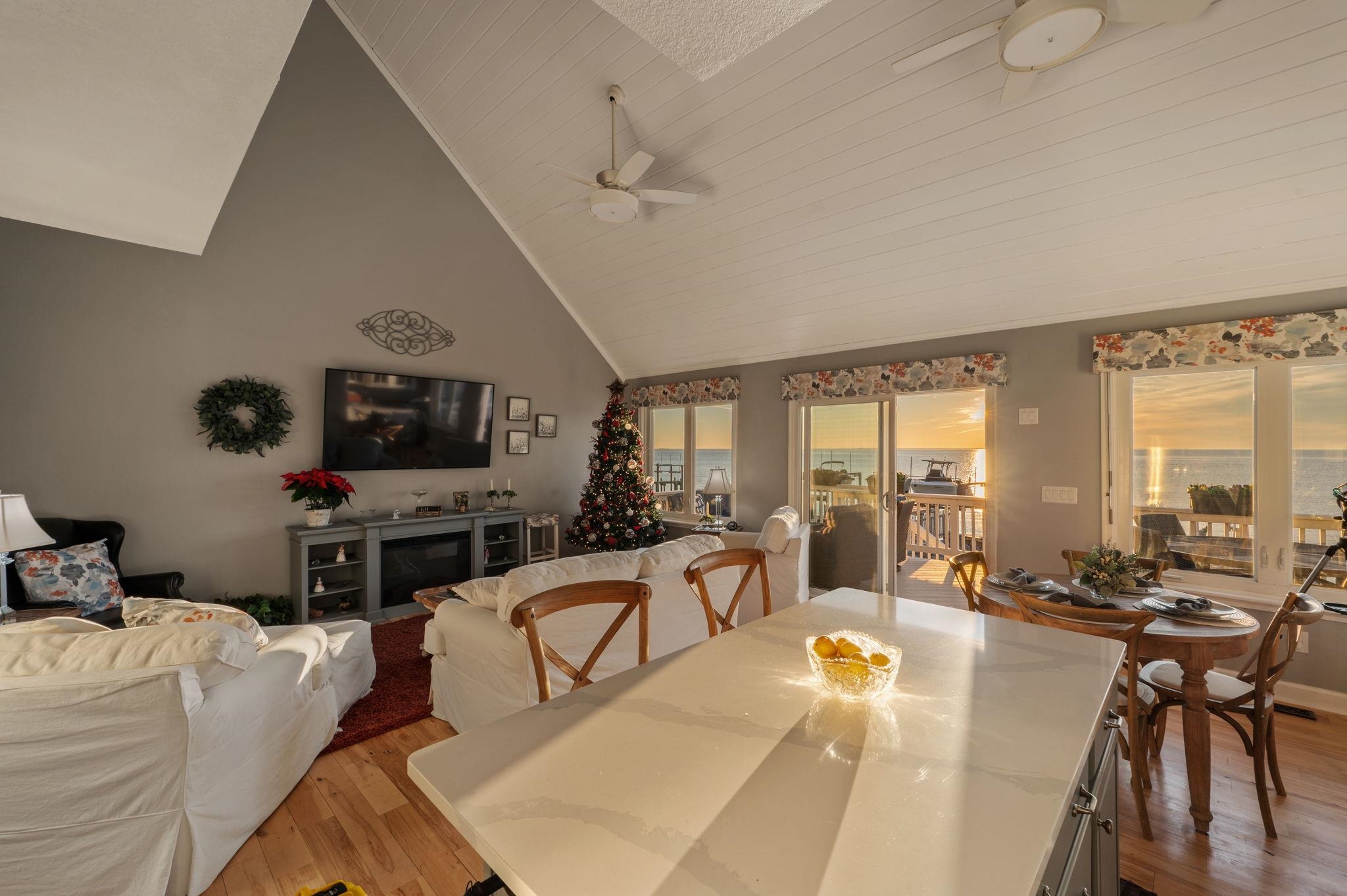 1907 Harbour View Drive Lot 34