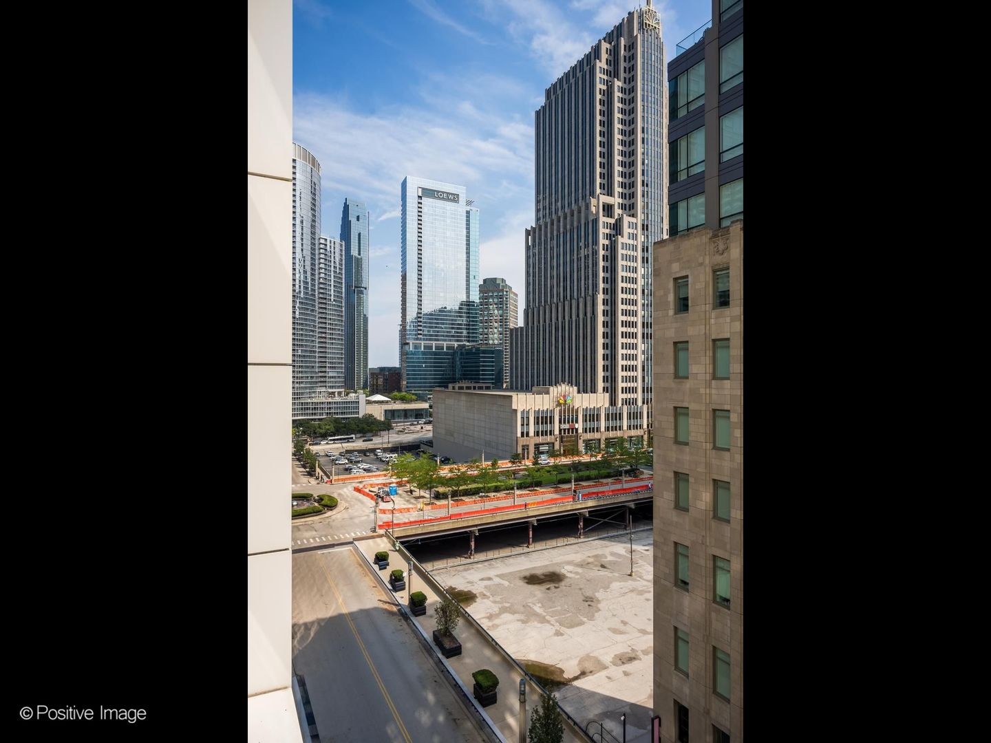 160 E Illinois Street Unit: 901