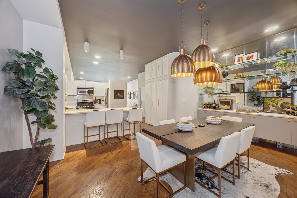 78 E Elm Street Unit: 3