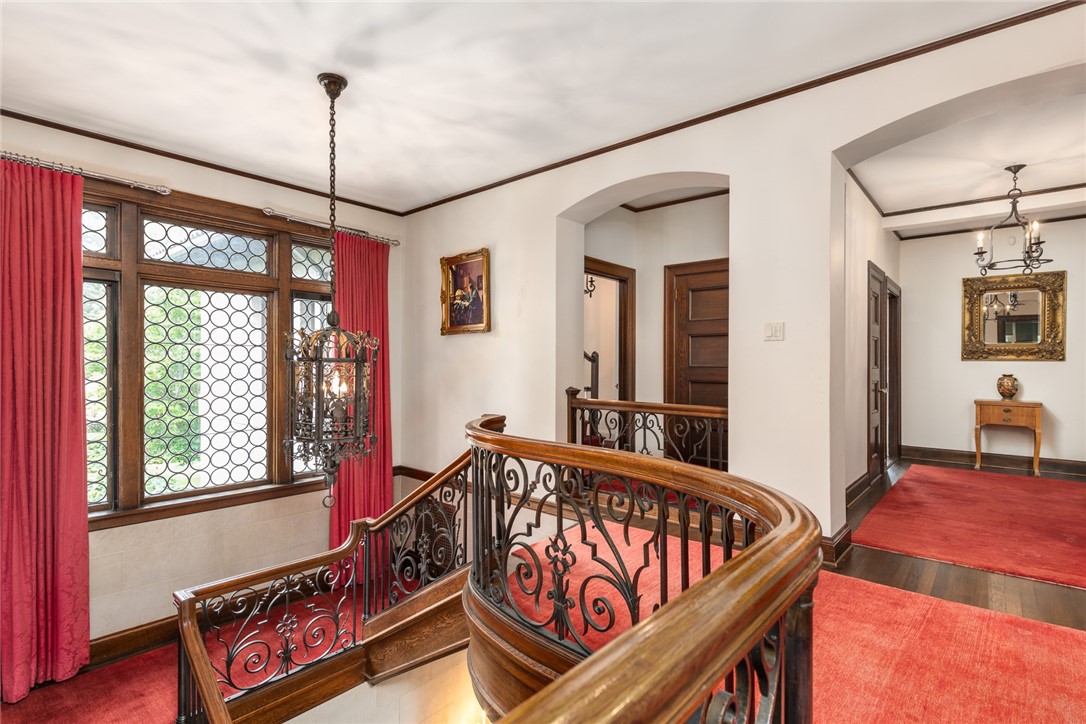 460 Rochambeau Avenue