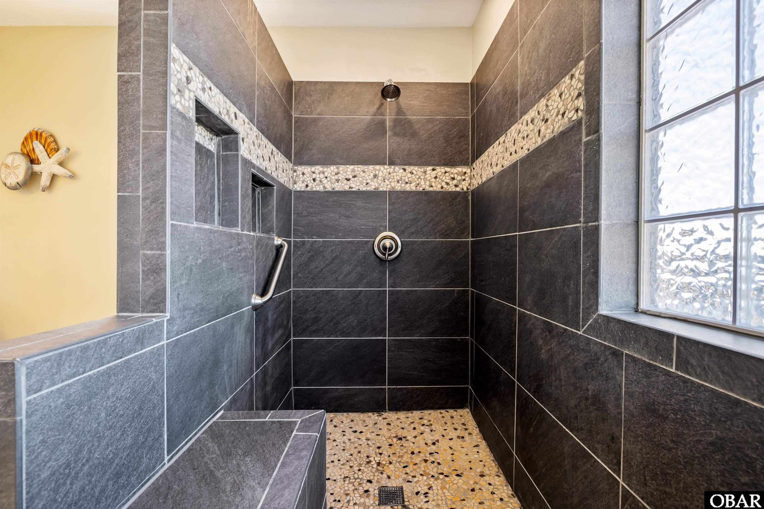 1932 N Virginia Dare Trail Lot 3