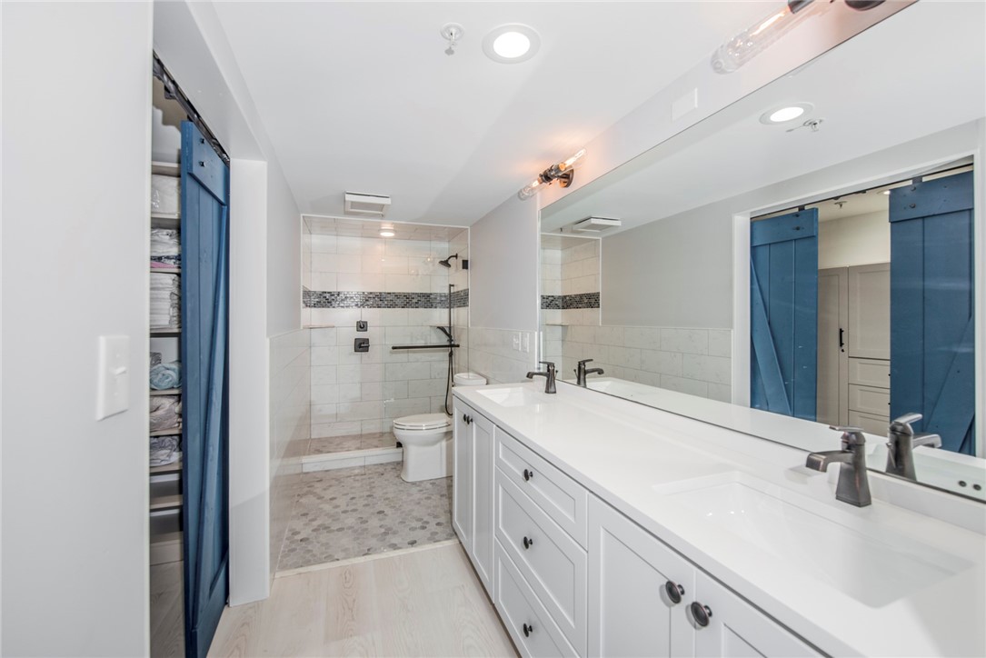 53 Conanicus Avenue 1G