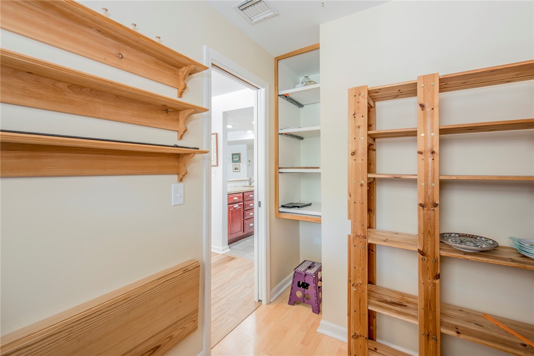 53 Conanicus Avenue 1G