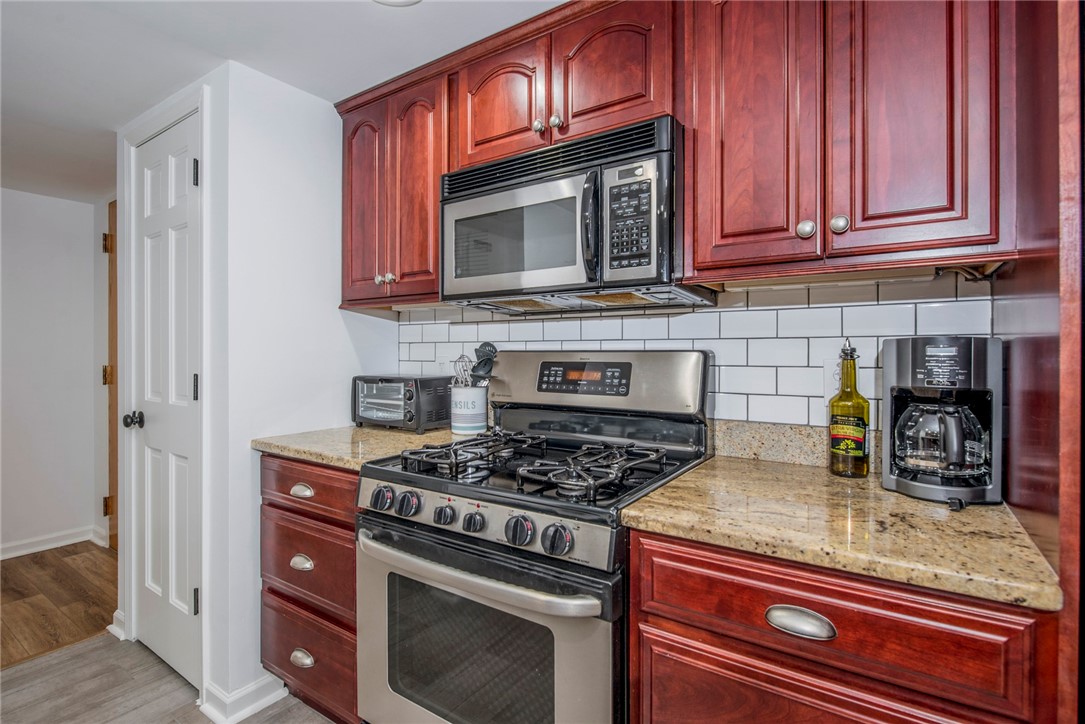 53 Conanicus Avenue 1G