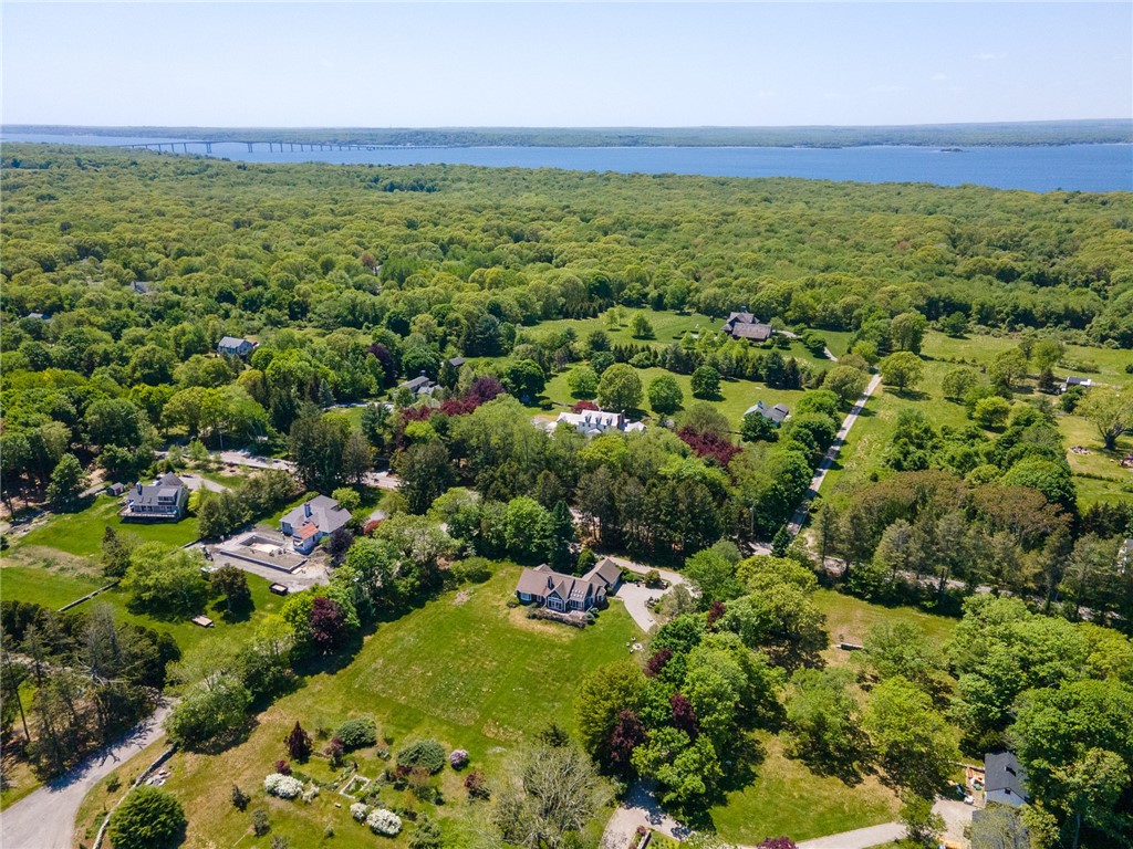 840 East Shore Road