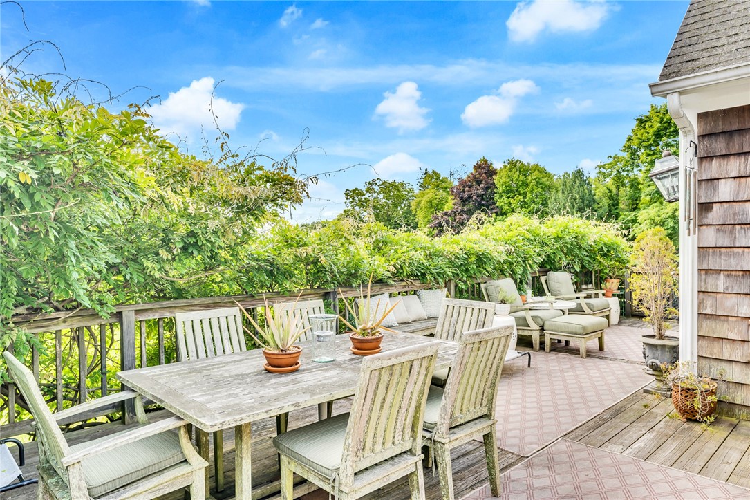 840 East Shore Road