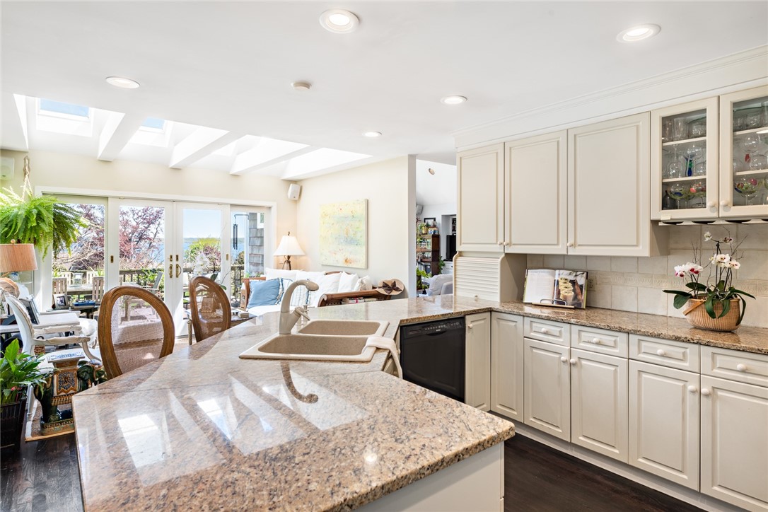 840 East Shore Road