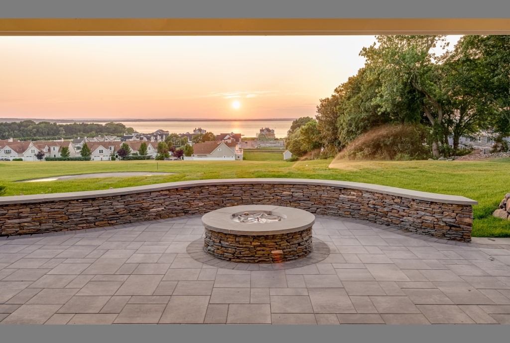 42 N Harbor Drive