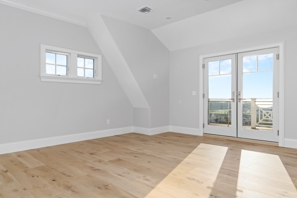42 N Harbor Drive