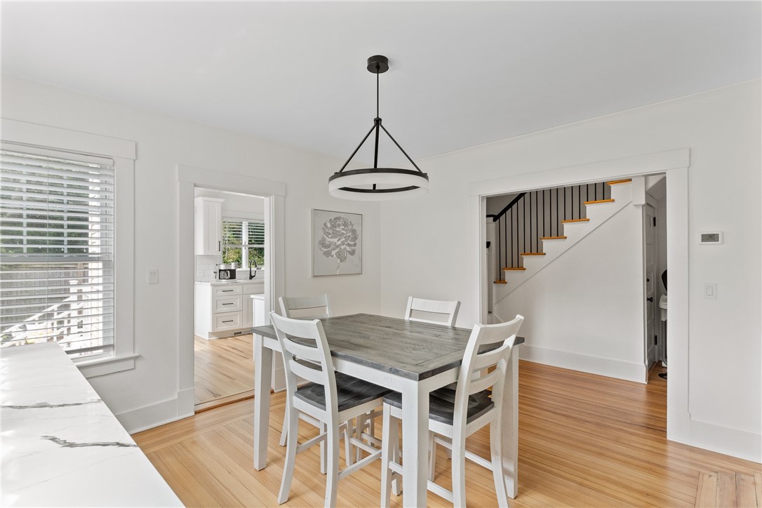 23 Pell Street