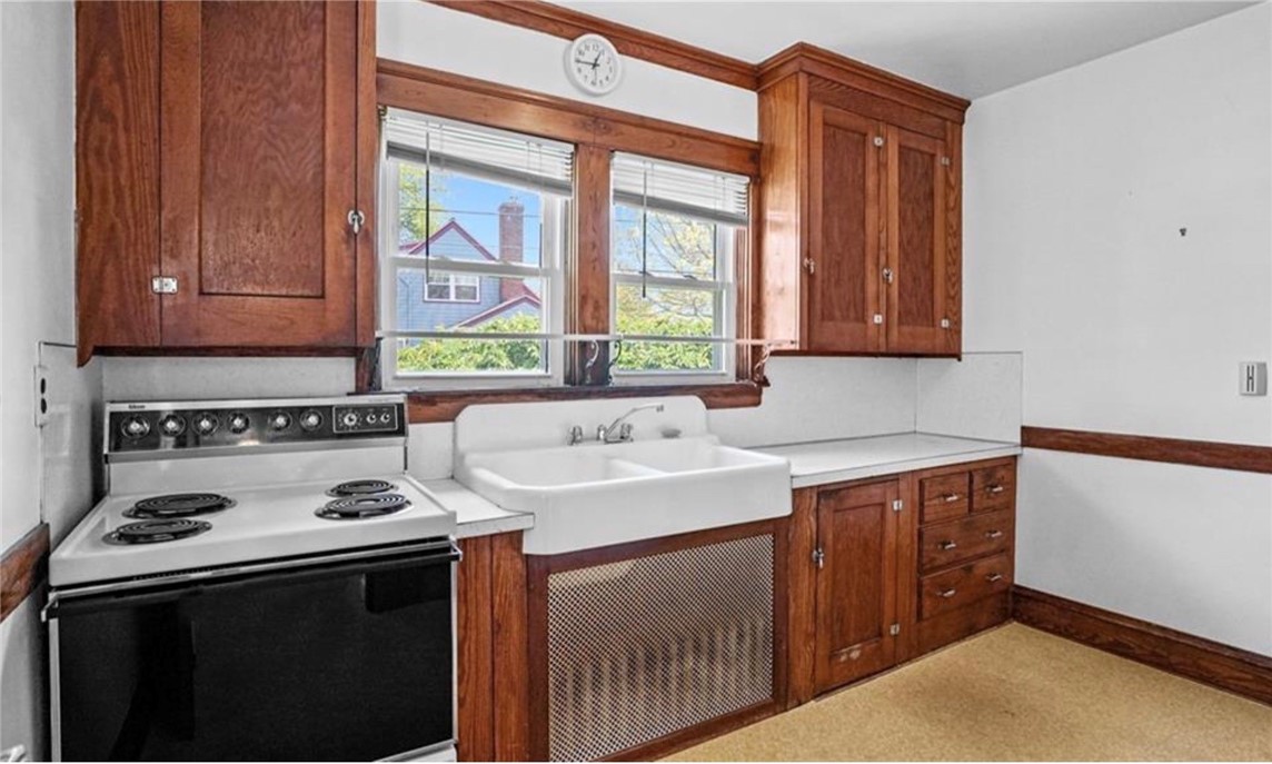 26 Vernon Avenue