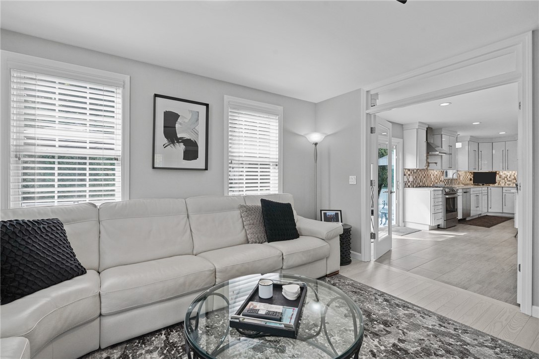 15 Sherwood Road