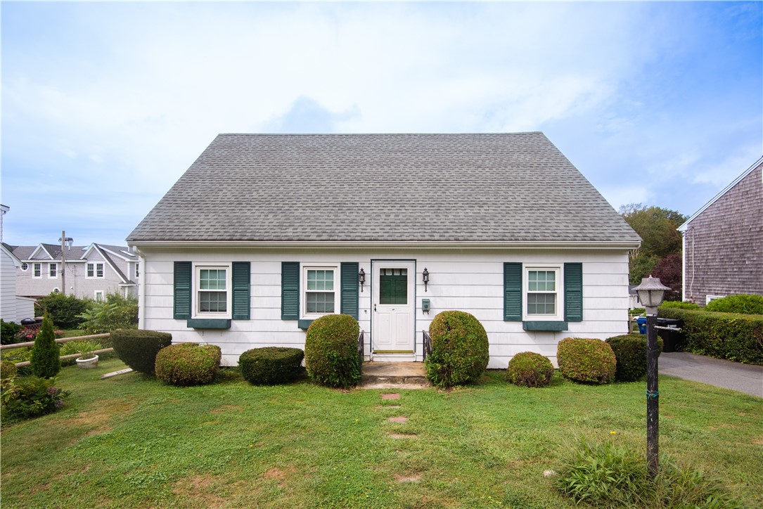 39 Coggeshall Avenue