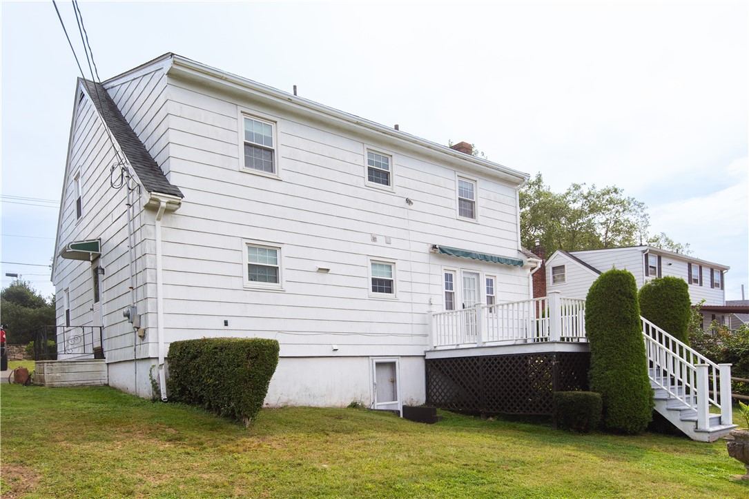 39 Coggeshall Avenue