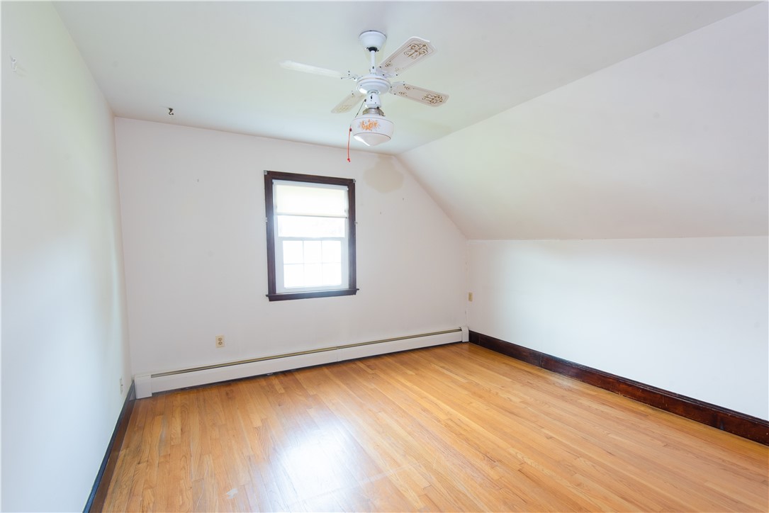 39 Coggeshall Avenue