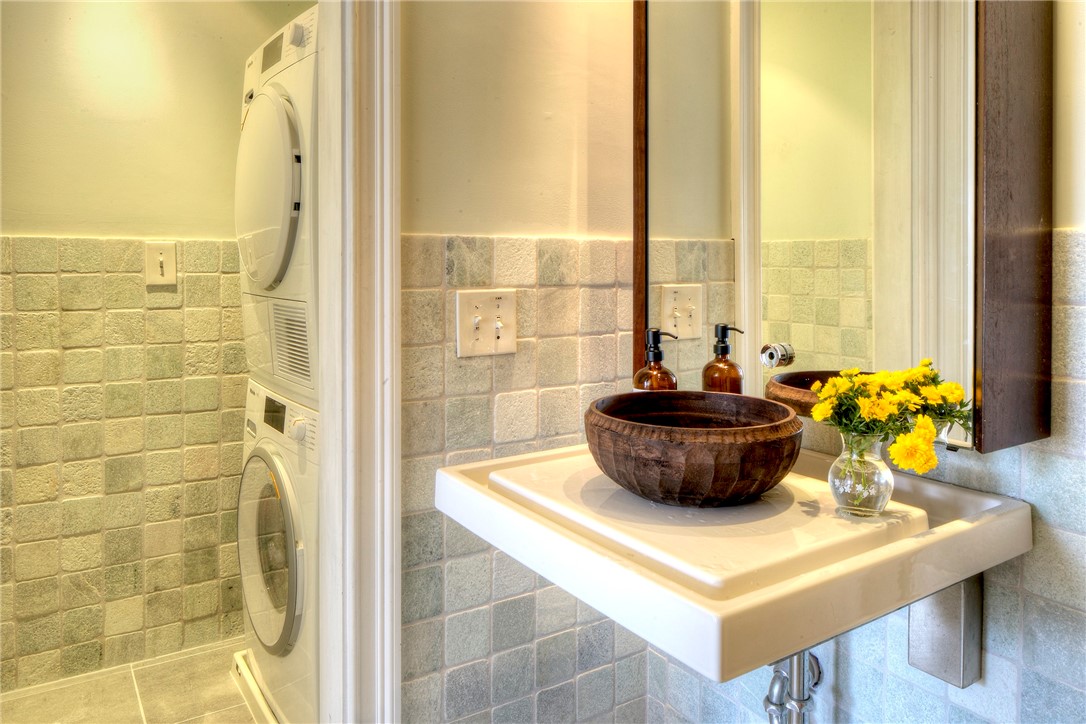 15 Clarke Street 8 & 13B