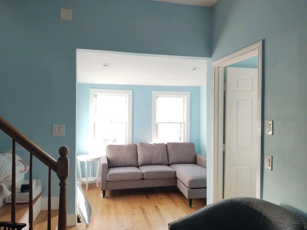 17 Crescent Street