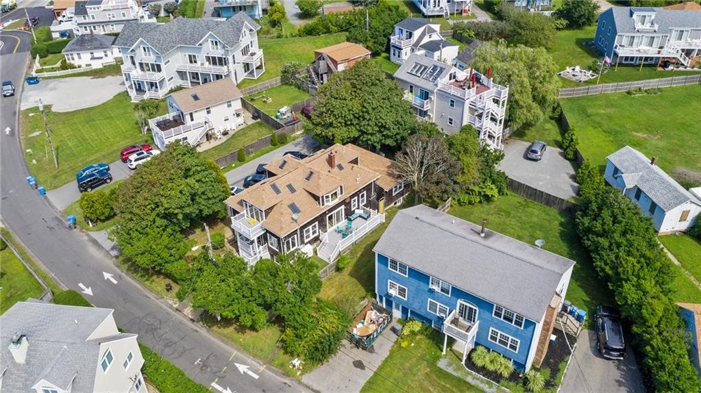 17 Crescent Street