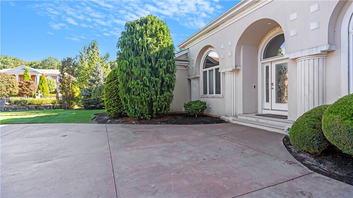 23 Pine Ridge Drive