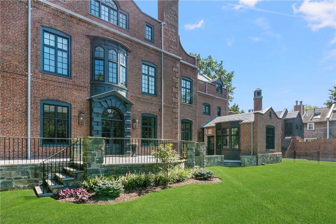 35 Orchard Avenue
