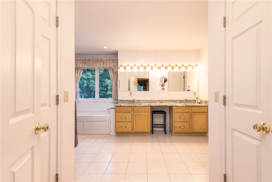 35 Meadow Tree Farm Road