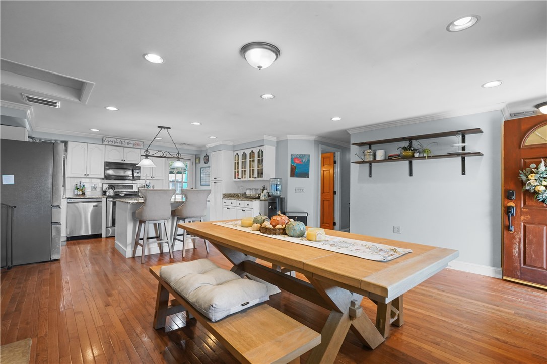 52 Viking Drive