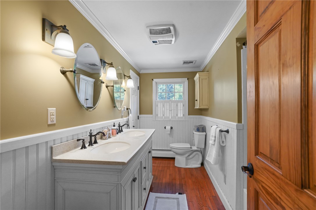 52 Viking Drive