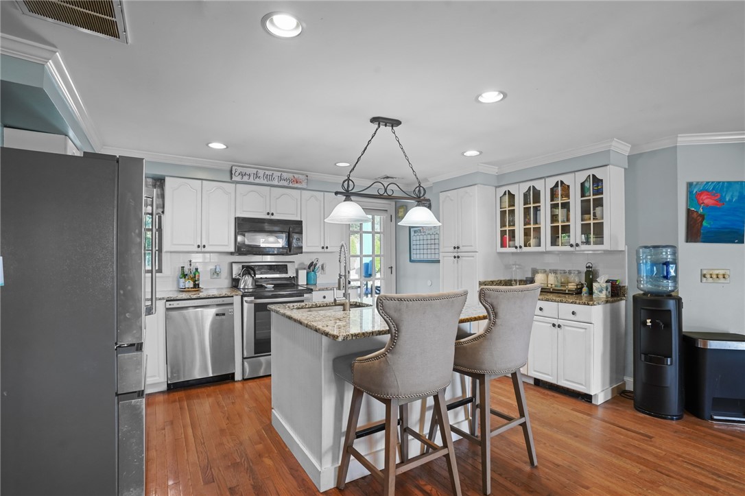 52 Viking Drive