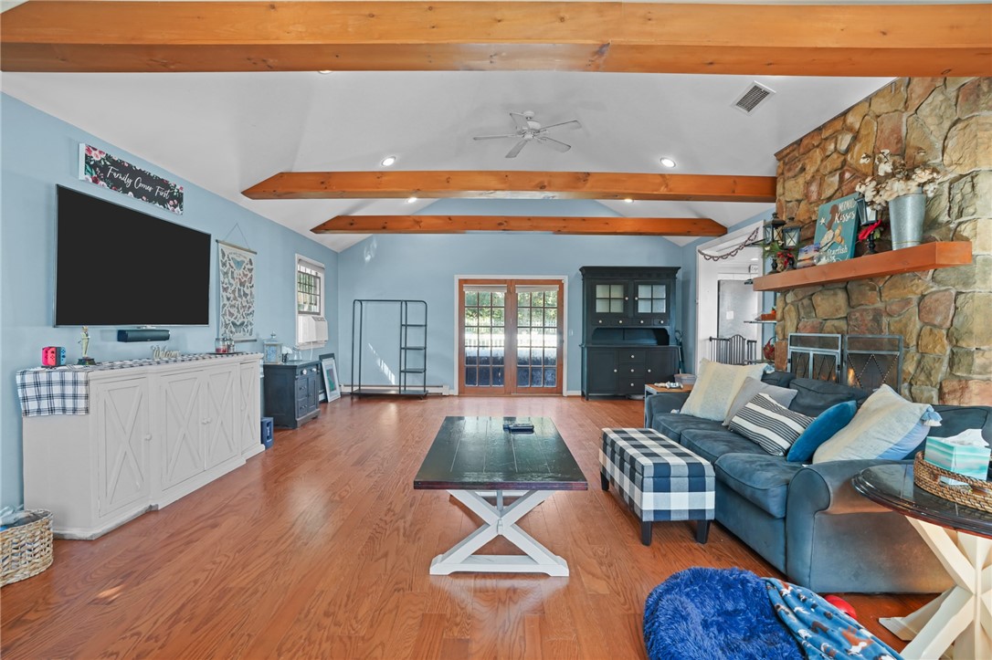 52 Viking Drive
