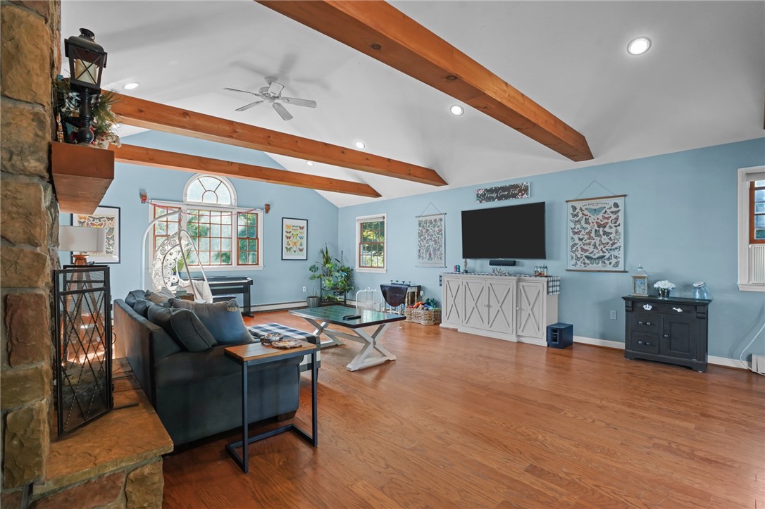 52 Viking Drive