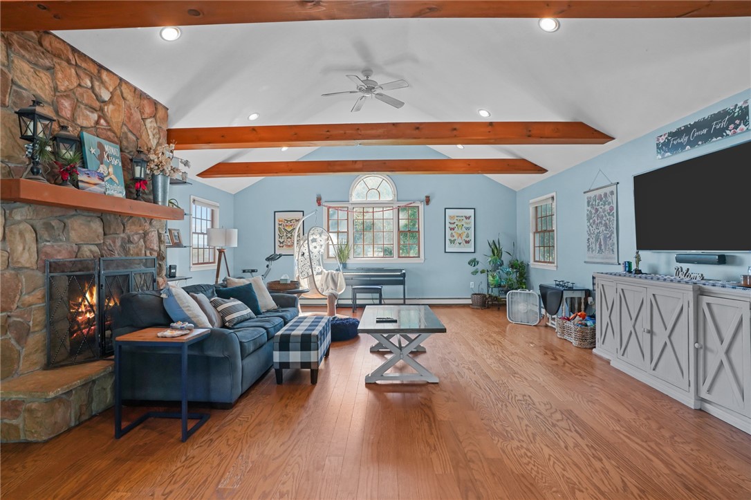 52 Viking Drive