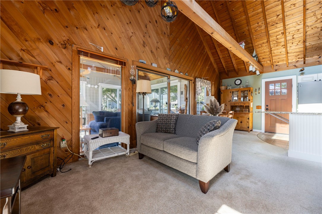 55 Uzzi Avenue