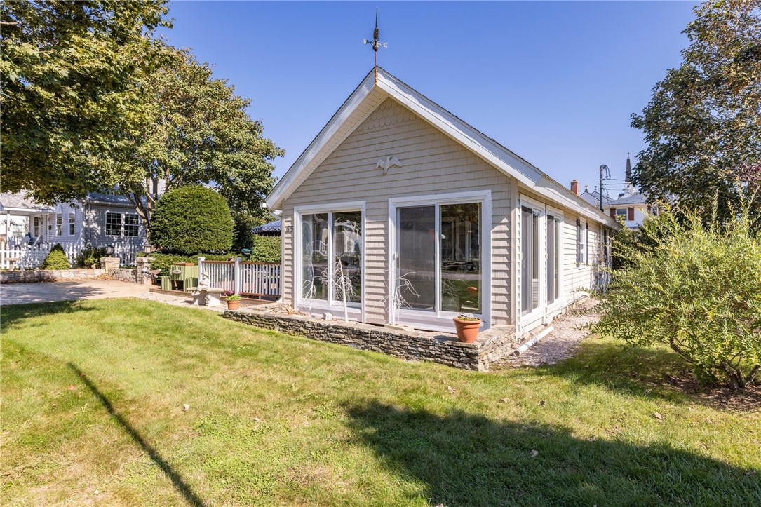 55 Uzzi Avenue