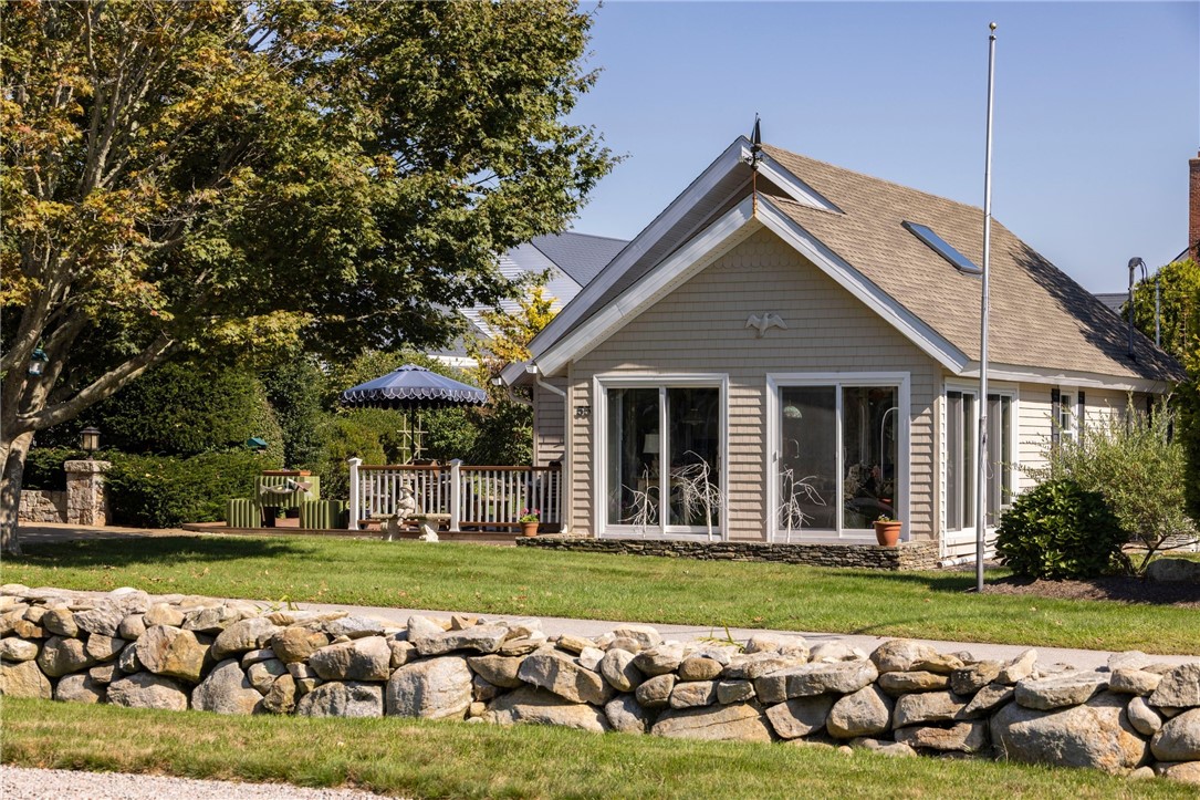 55 Uzzi Avenue