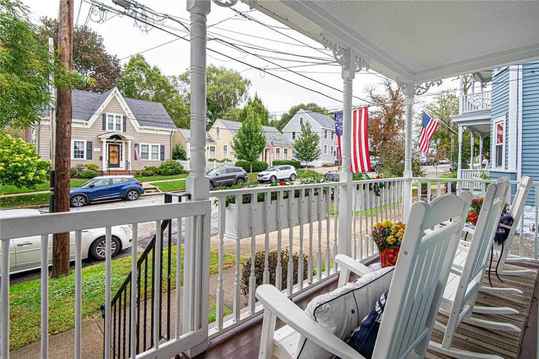 46 Constitution Street