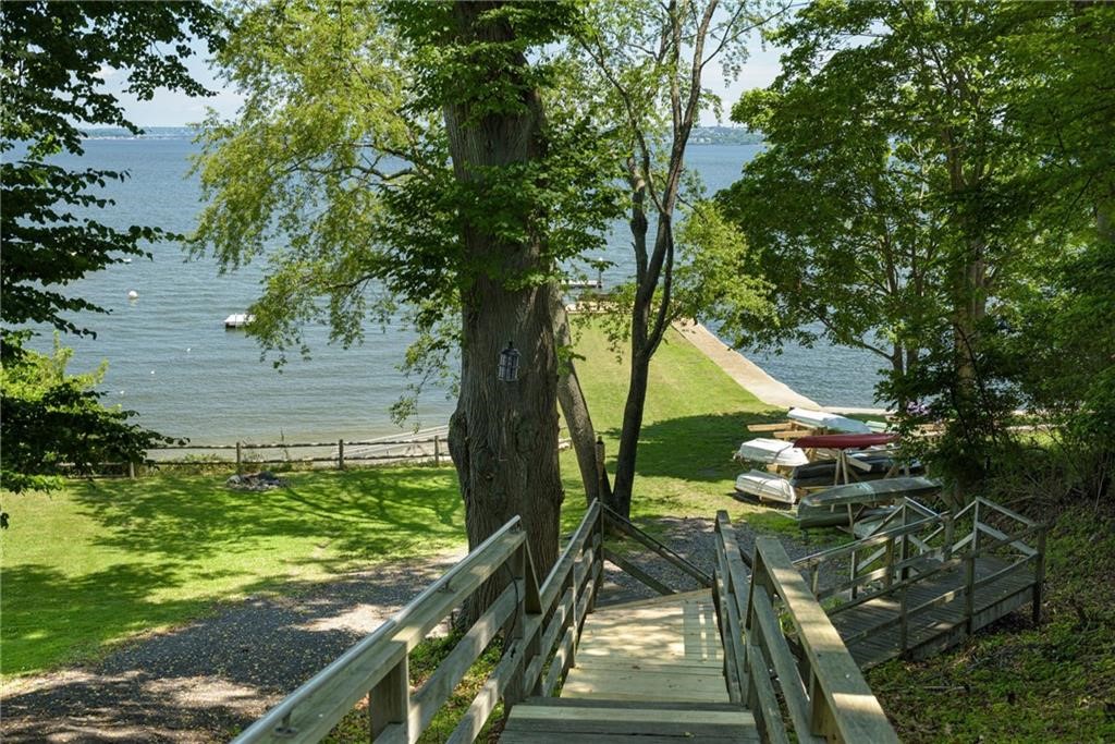 49 Viking Drive