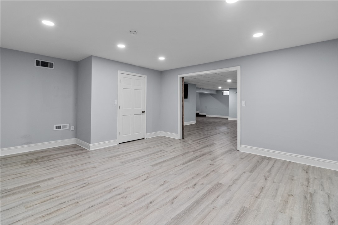 49 Viking Drive