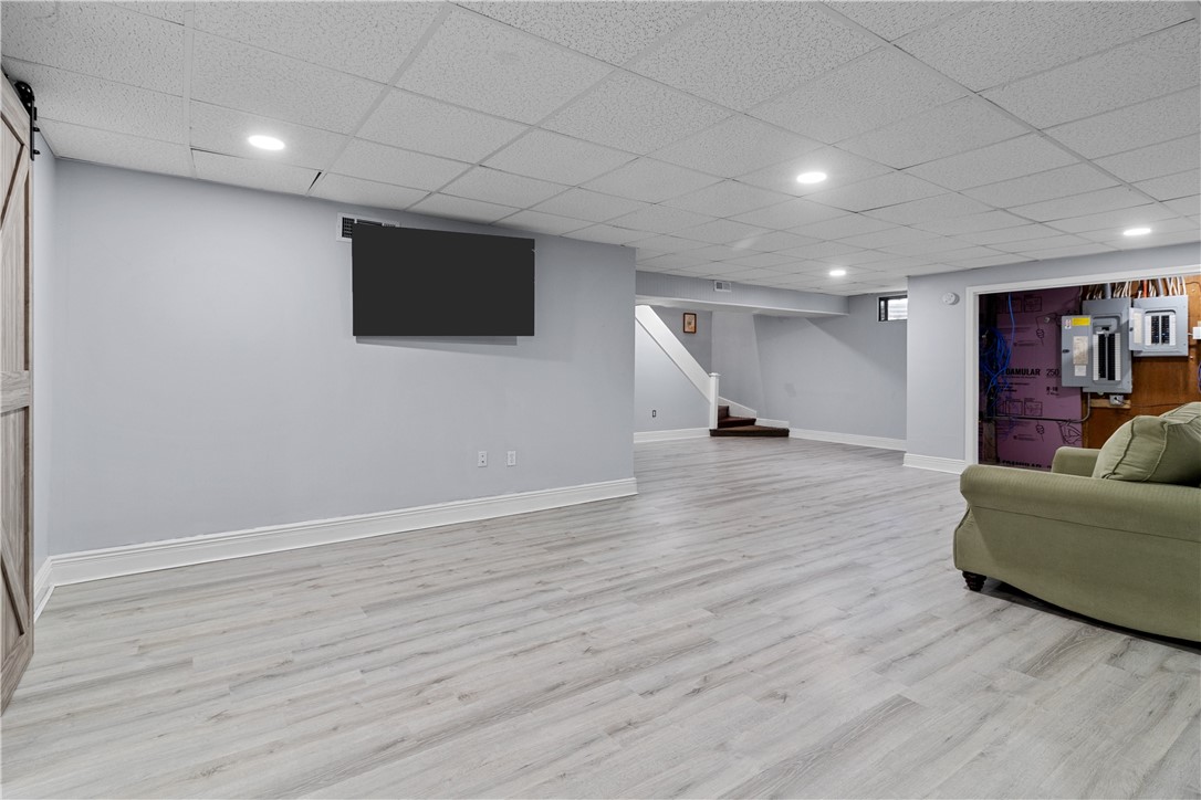 49 Viking Drive