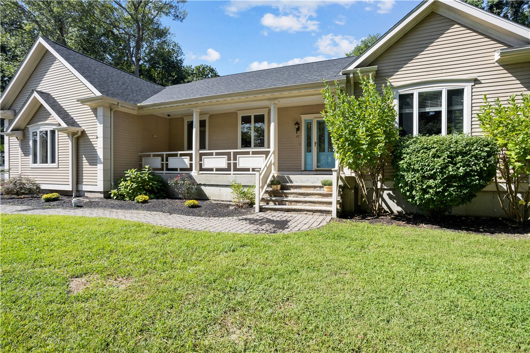 49 Viking Drive