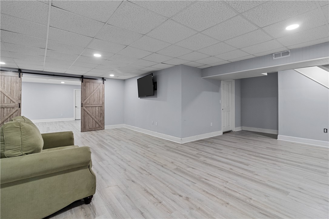 49 Viking Drive